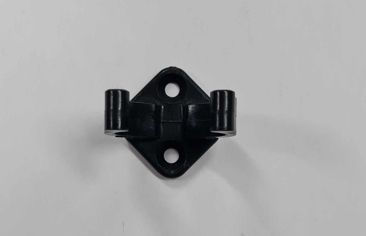 Radius Rod Plastic Clip Suit 1-1/4" Bars